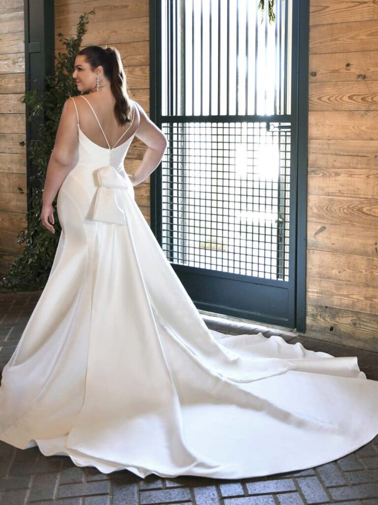 Essense Of Australia 3404 wedding dress sale at Shropshire Country Brides.