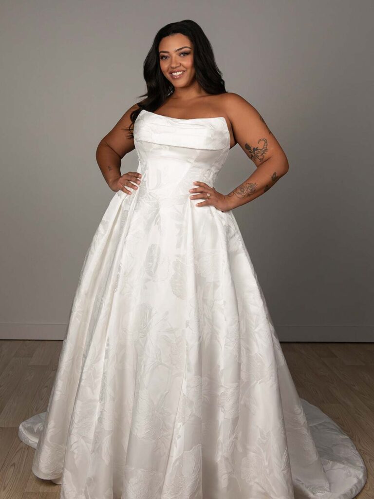 SY8084 Plus – Stella York plus size wedding dress at Shropshire Country Brides.